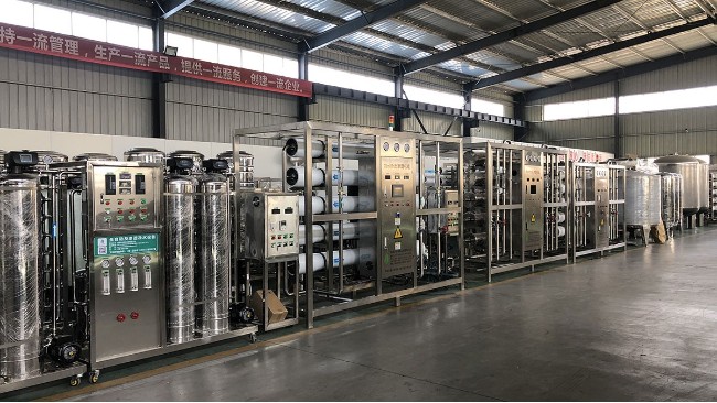 反滲透處理設備6噸可滿足哪些行業(yè)的用水需求
